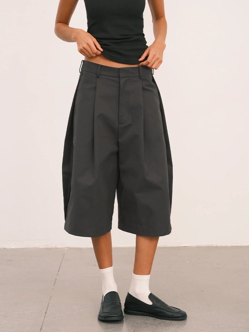 Charcoal twill pleated big long shorts - An Action A Day